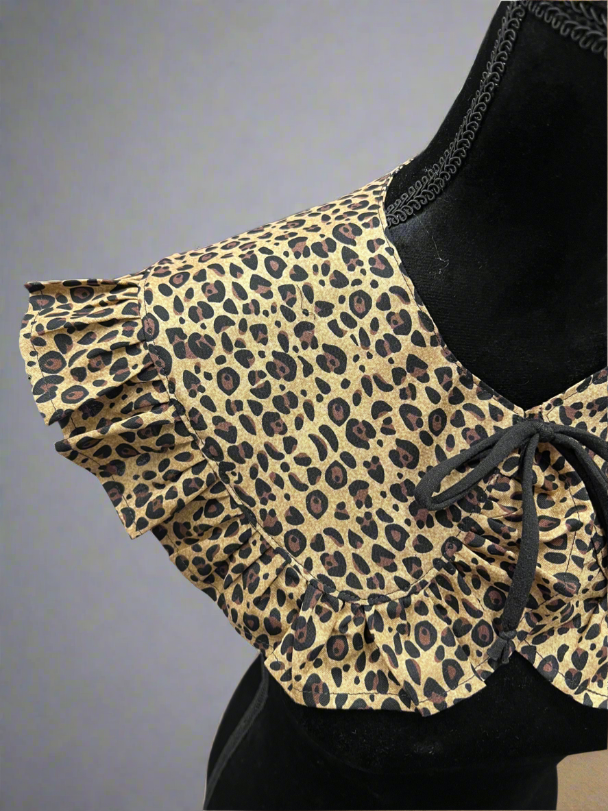 Ruffled Detachable Collar