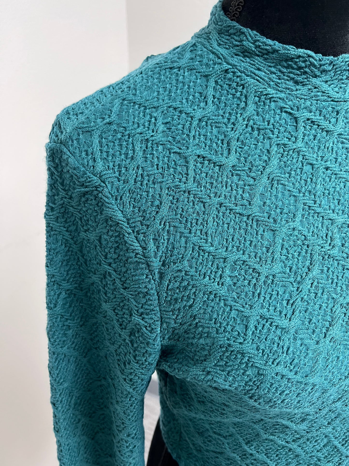 Mock Neck Jacquard Layering Crop Top
