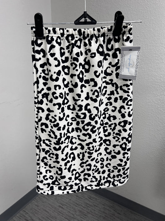 Girls' Black and White Leopard Midi Skirt