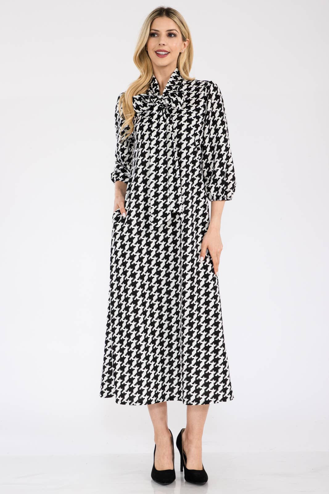 PLUS SIZE HOUNDSTOOTH MIDI DRESS WITH BOW TIE