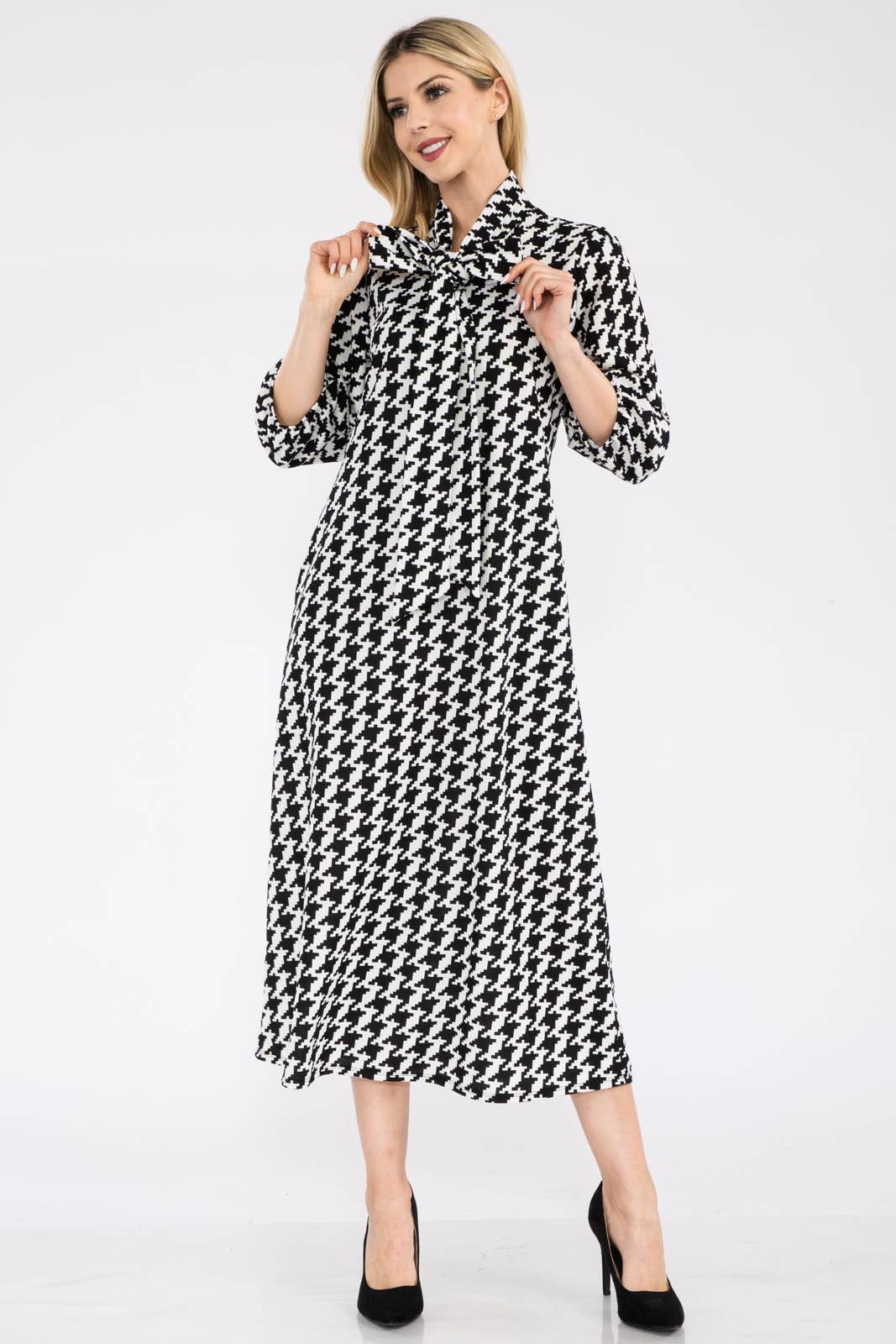 PLUS SIZE HOUNDSTOOTH MIDI DRESS WITH BOW TIE