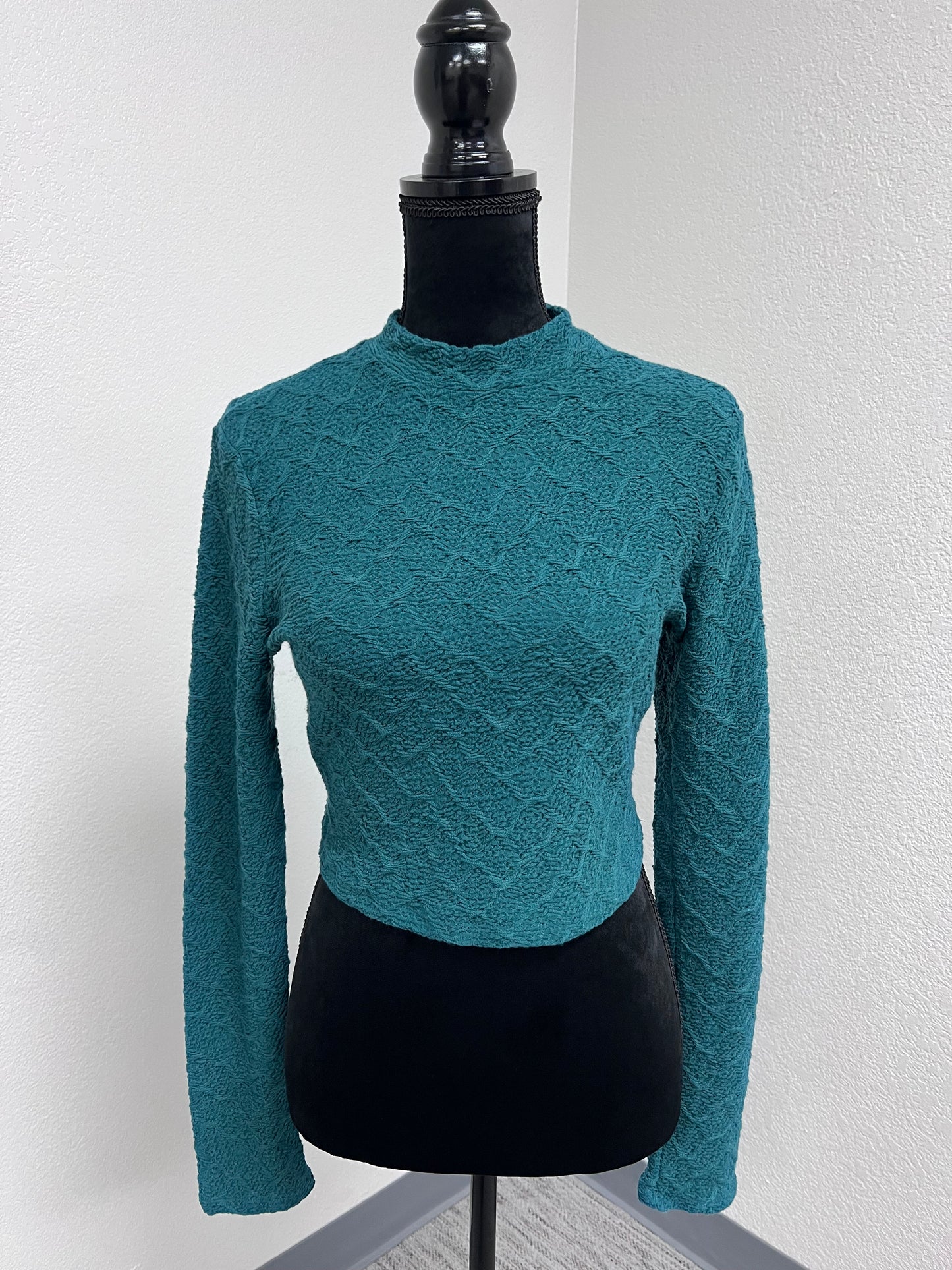 Mock Neck Jacquard Layering Crop Top